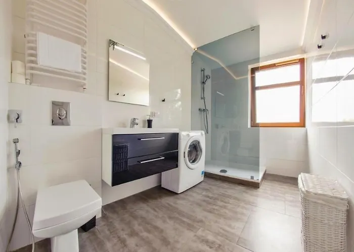 Nowoczesny, Wygodny, Blisko Plazy, Cisza Daire